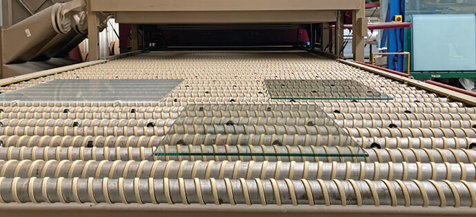 Machine de fabrication de vitrage feuilleté 